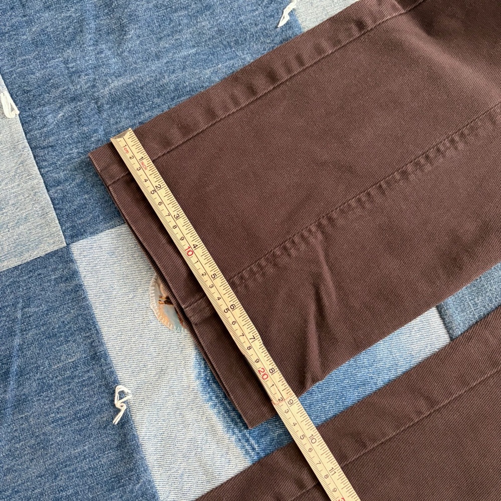 brown straight leg liz claiborne audra middle seam detail pants size 8 - Picture 9 of 9